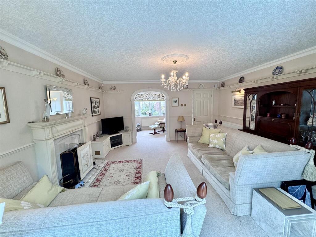 House in Llandudno - View 5
