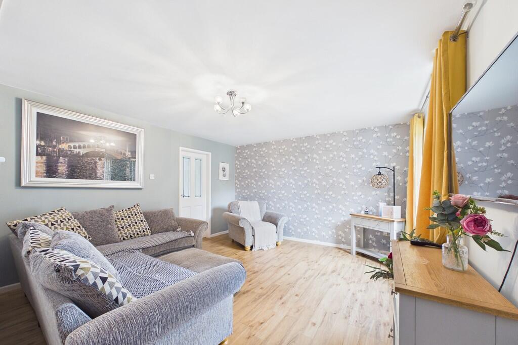 37 Camborne Avenue, Carnforth, LA5 9TS photo 3