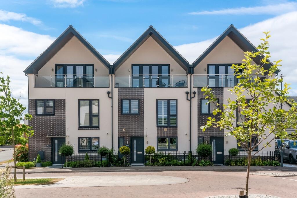 Main image of property: Muntjac Drive, Stratford-Upon-Avon, Warwickshire, CV37