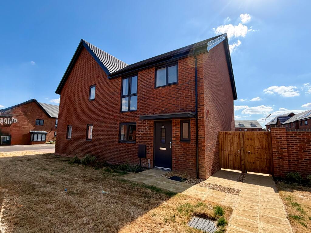 Main image of property: Saunders Way, Wellingborough NN8 1UG