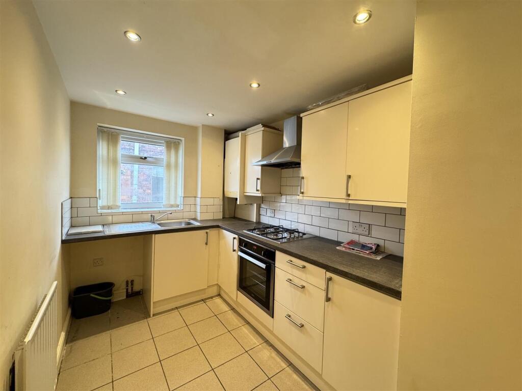 Apartment in Manchester - View 3