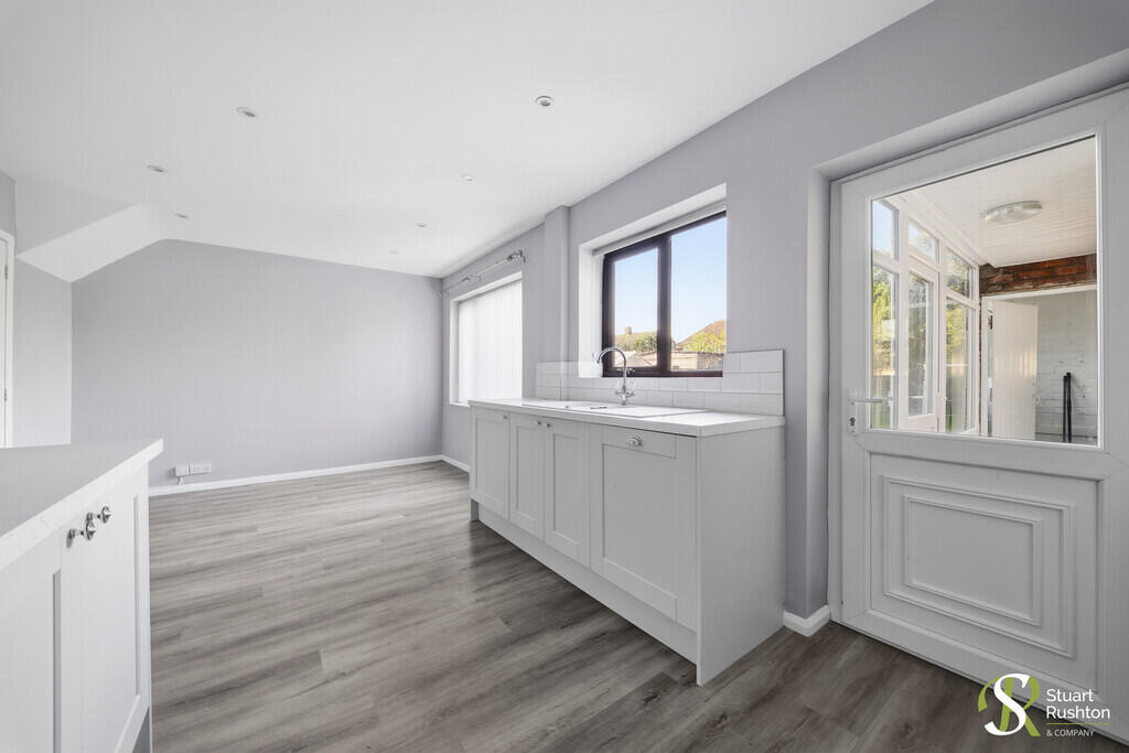 House in Trafford, Greater Manchester - More