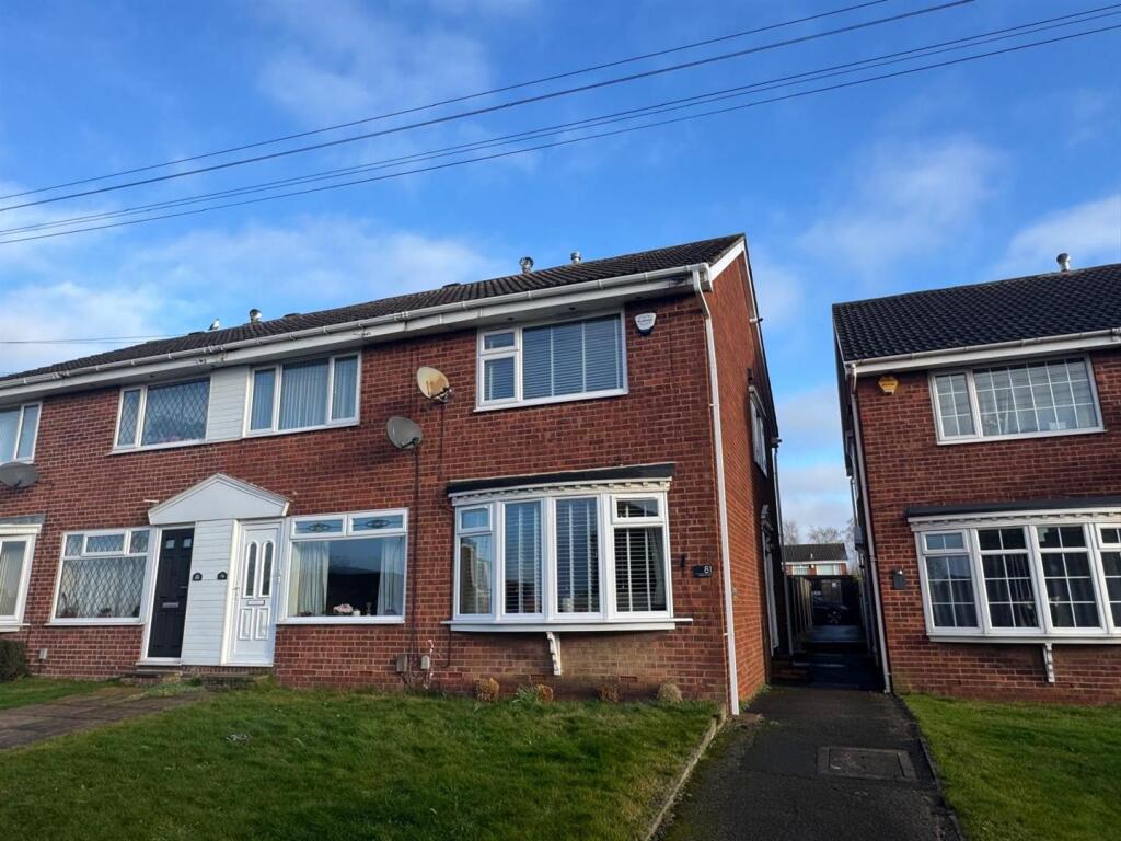 Main image of property: Pildacre Lane, Ossett