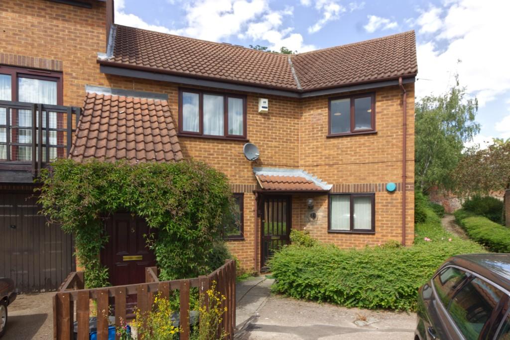 Main image of property: Peartree Bridge, Milton Keynes, Buckinghamshire, MK6