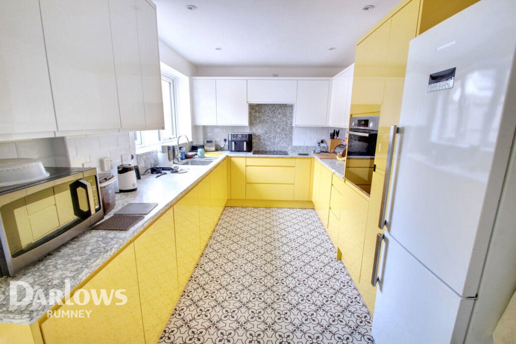 Sanderling Drive, Cardiff photo 3