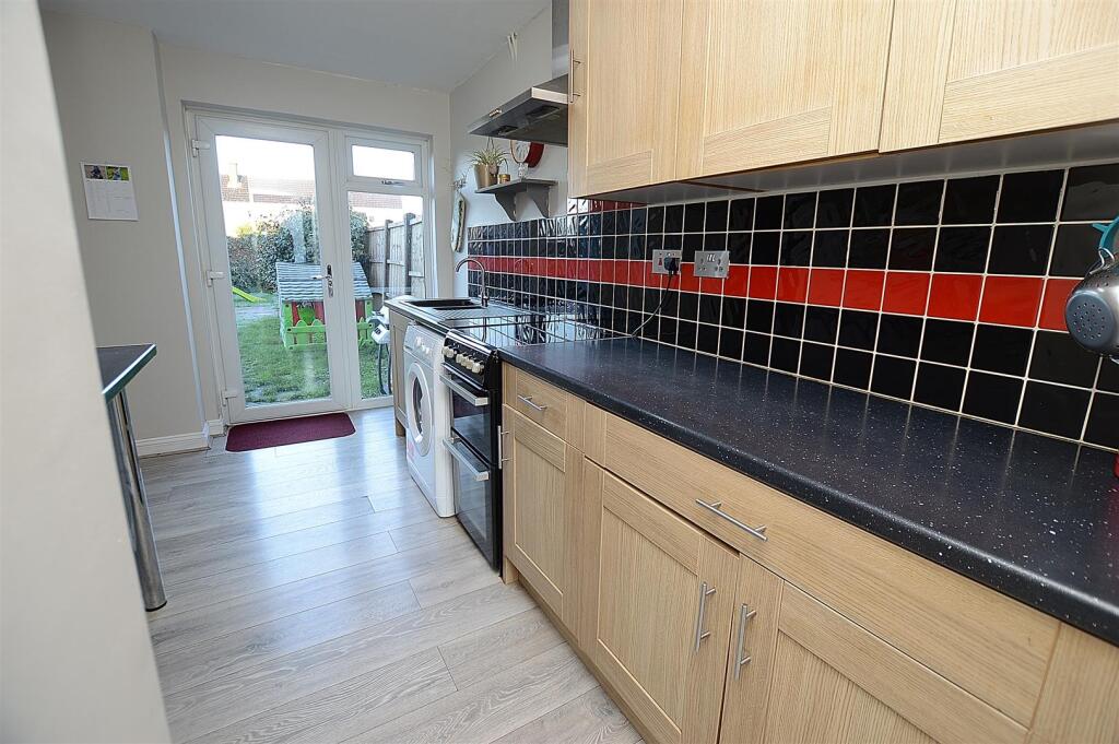 House in Lincoln - View 4