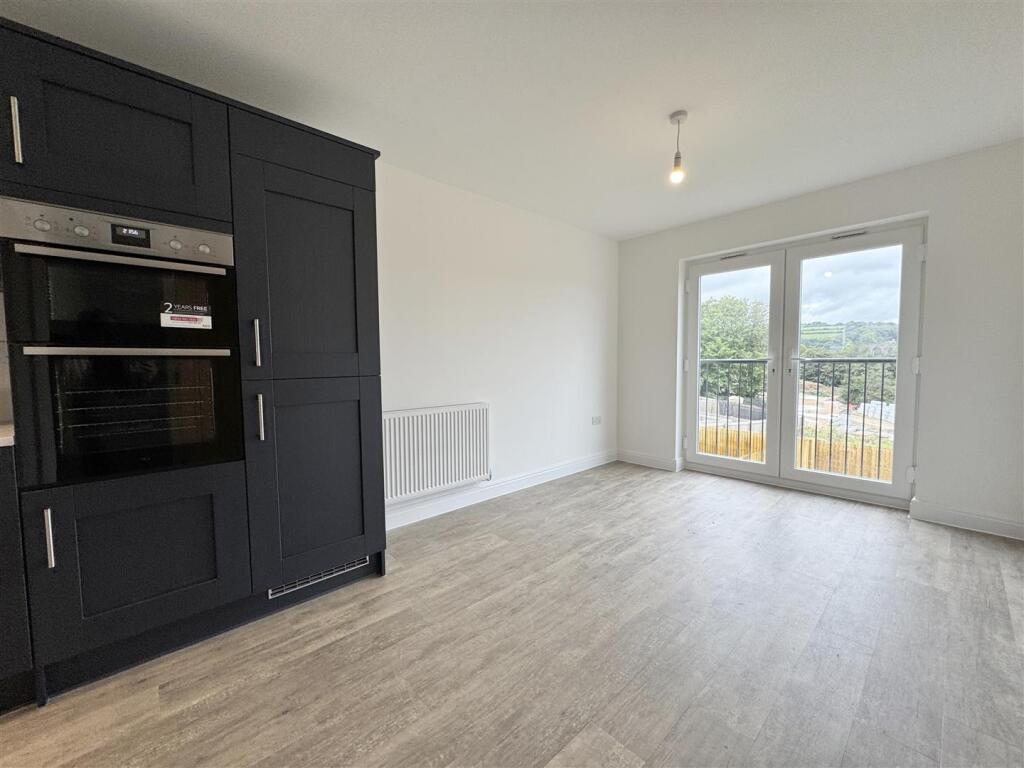 House in Plymouth - View 5