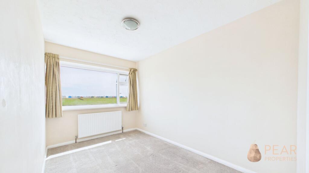 Brighton Road, Lancing, BN15 photo 4