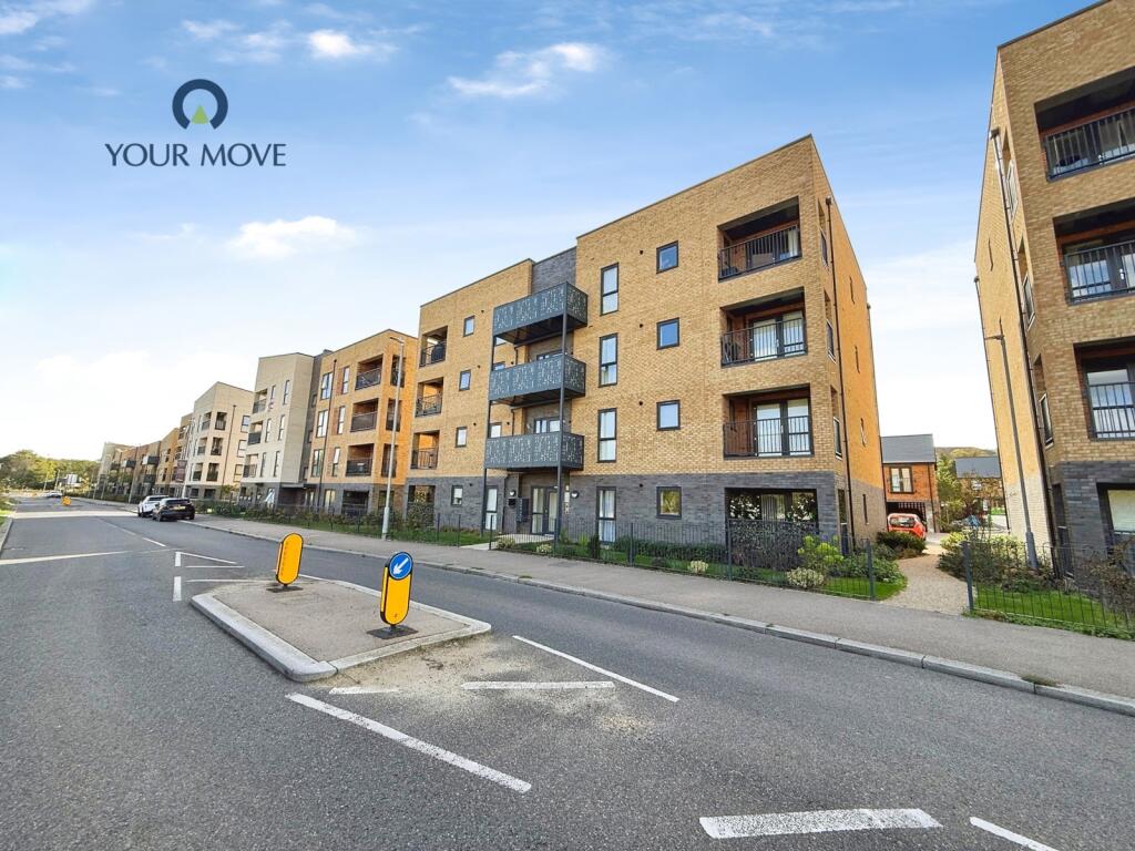 2-bed flat on Tiltman Avenue, Greenhithe, Kent, DA9, £300,000