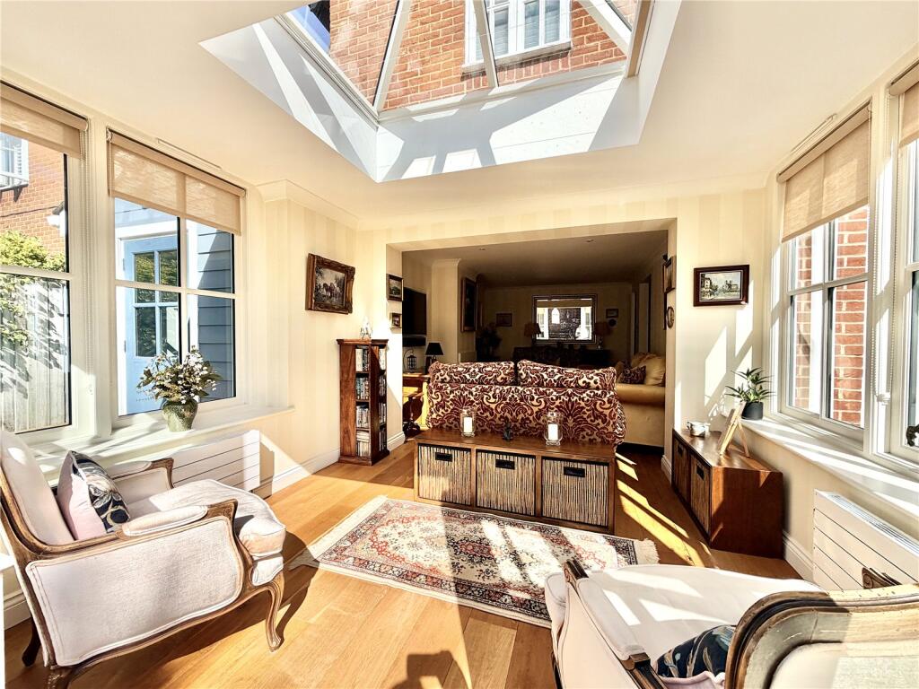House in Lymington - View 3