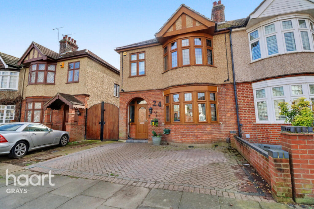 Main image of property: Lenmore Avenue, Grays