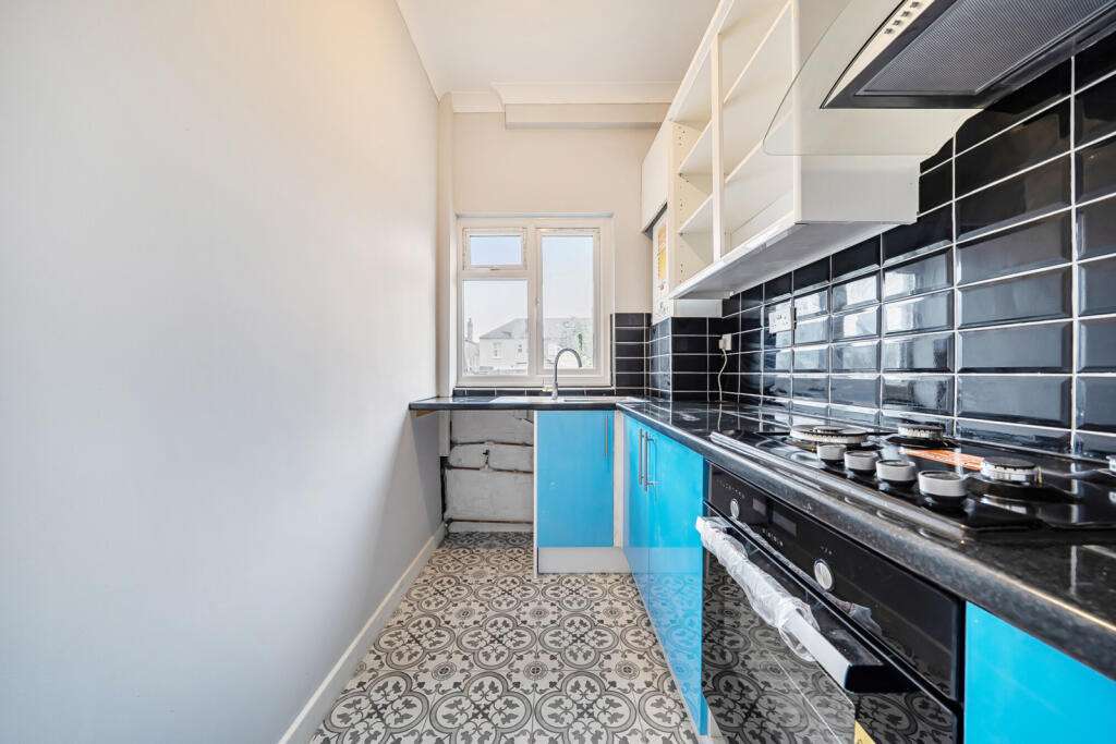 House in London - View 4