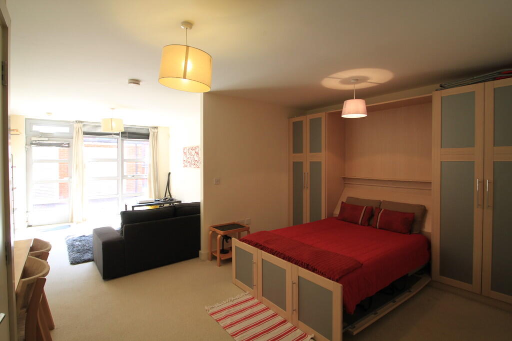 Studio apartment for rent