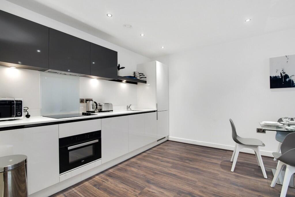 Apartment in Birmingham, Jewellery Quarter - View 4