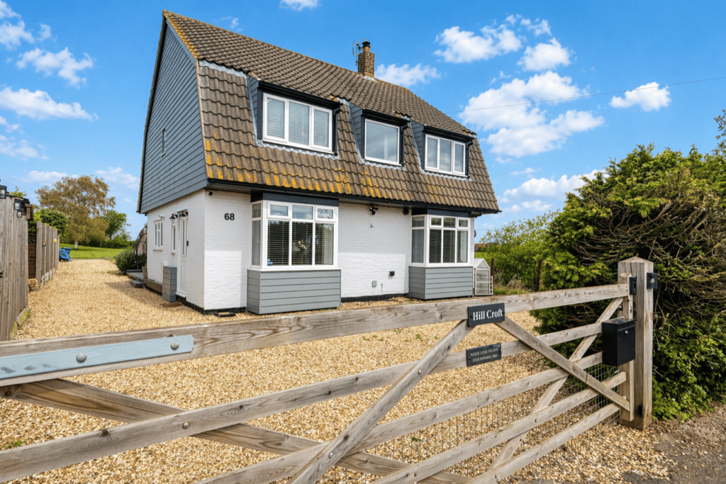 Main image of property: New Road, Clifton, Shefford, SG17
