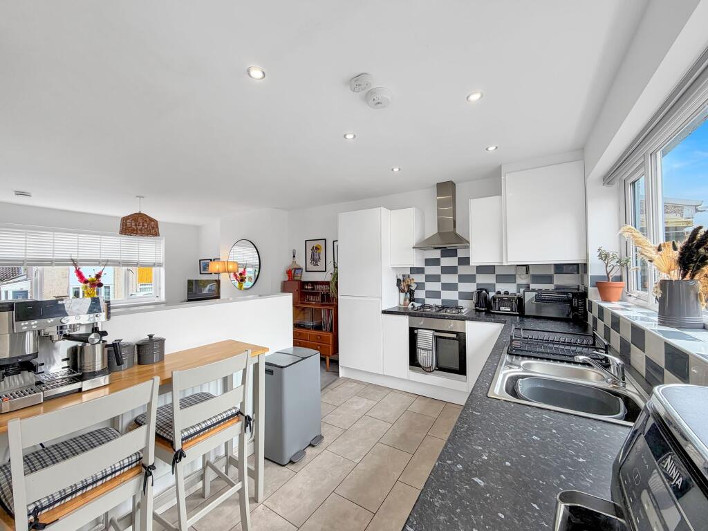 House in Caerphilly, Energlyn, Penyrheol Trecenydd & Energlyn - View 5