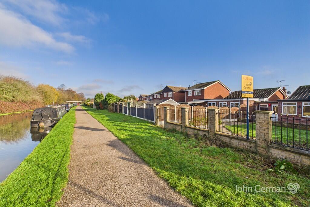 Halcyon Way, Burton-on-Trent photo 3