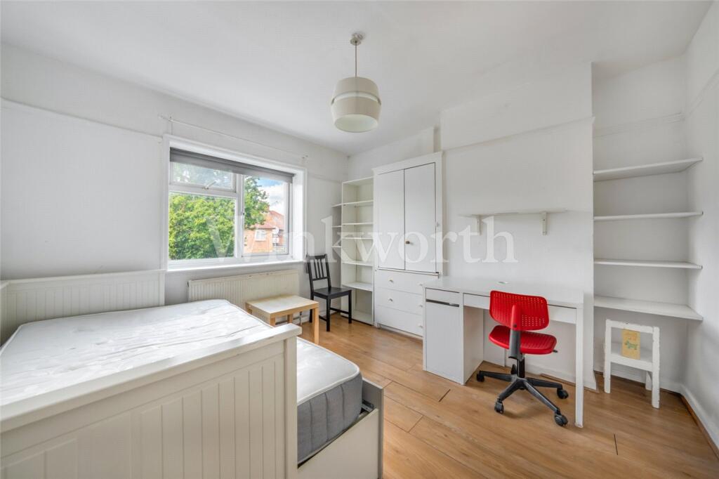 House in London - View 4