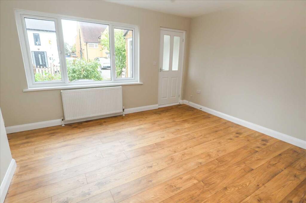 House in Slough - View 2