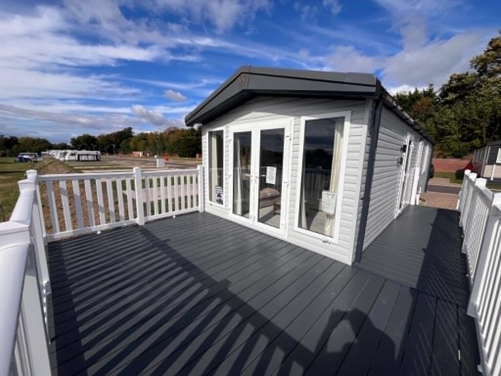 2-bed caravan on Two Bed Victory Ripley, Ketch Caravan Park, Broomhall, Worcester, Worcestershire, WR5 3HW, £52,000