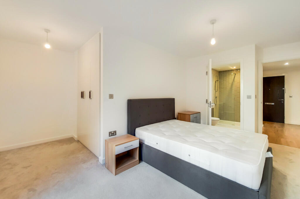 Cornelia House, 3 Caversham Road, London, NW9 photo 4