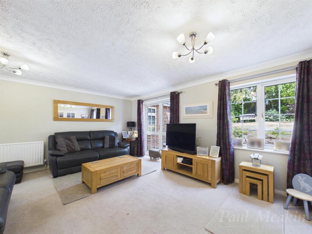 House in London - View 5