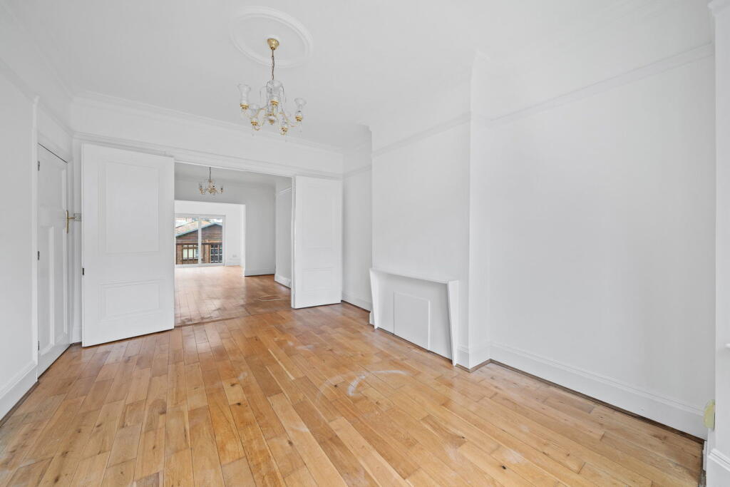 House in London - View 4