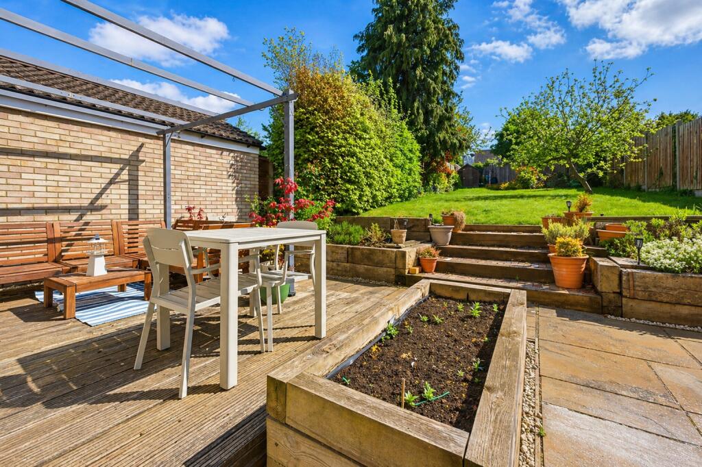 Additional image 11 of Garrard Way, Wheathampstead, St. Albans, Hertfordshire, AL4