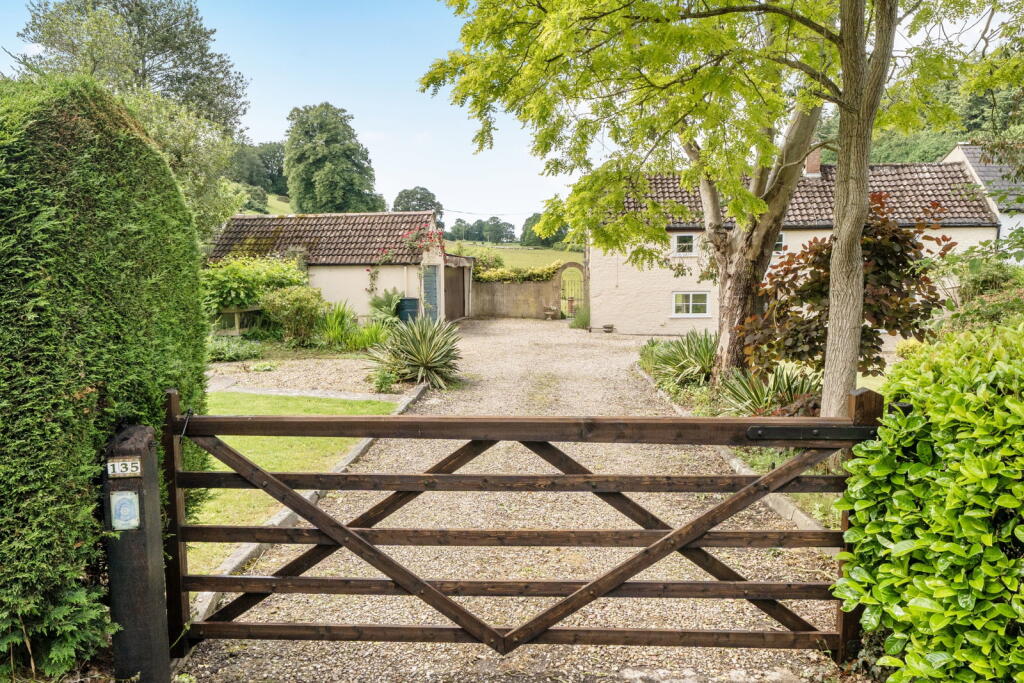 Foxholes, Crockerton, Warminster BA12 7DB