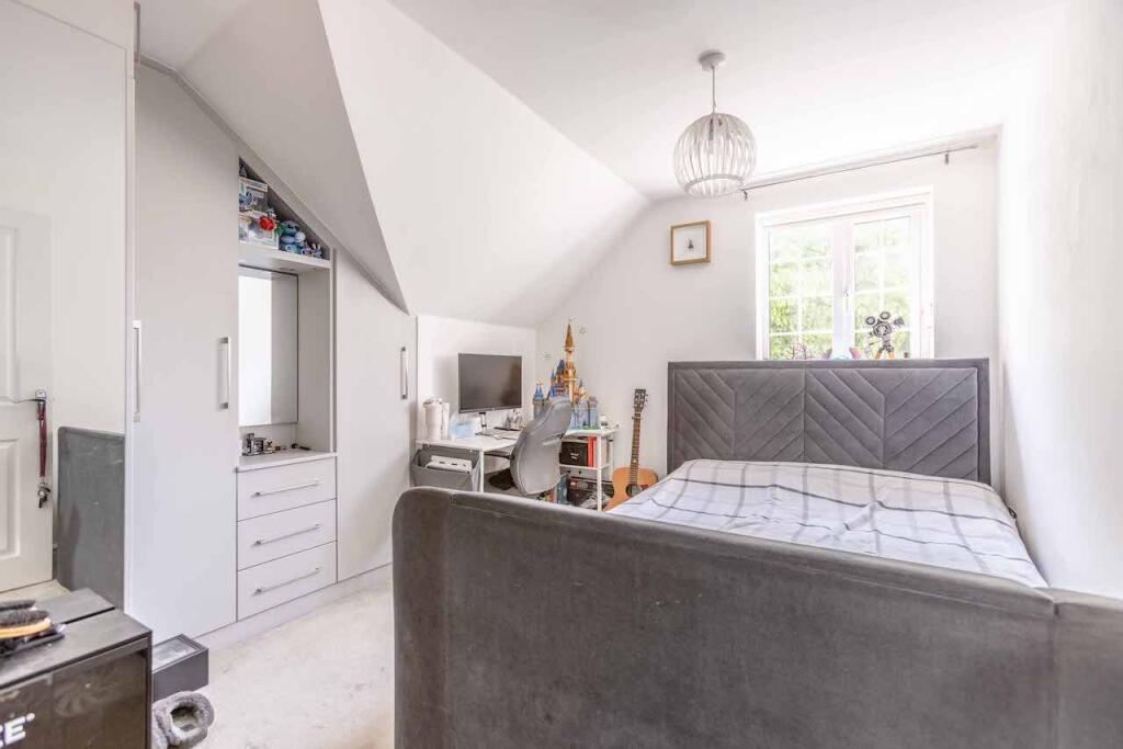 Grange Road, Chalfont St Peter, SL9 – pohled 3