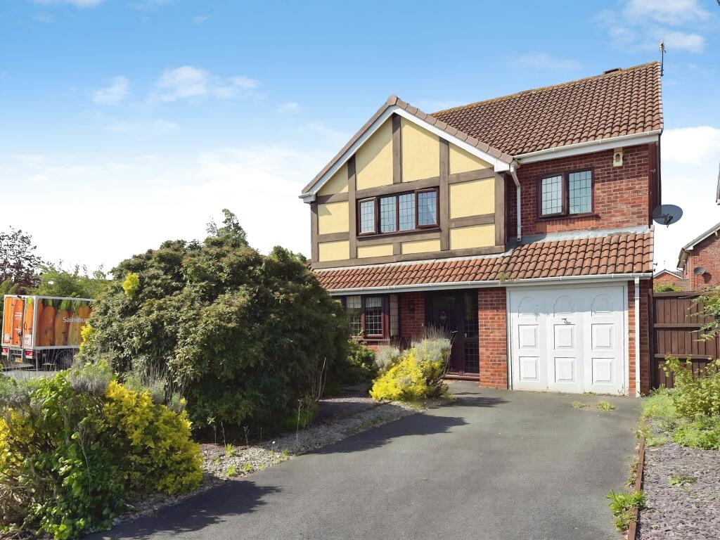 Main image of property: 38, Cutty Sark Drive, Stourport-On-Severn, Worcestershire DY13 9RP