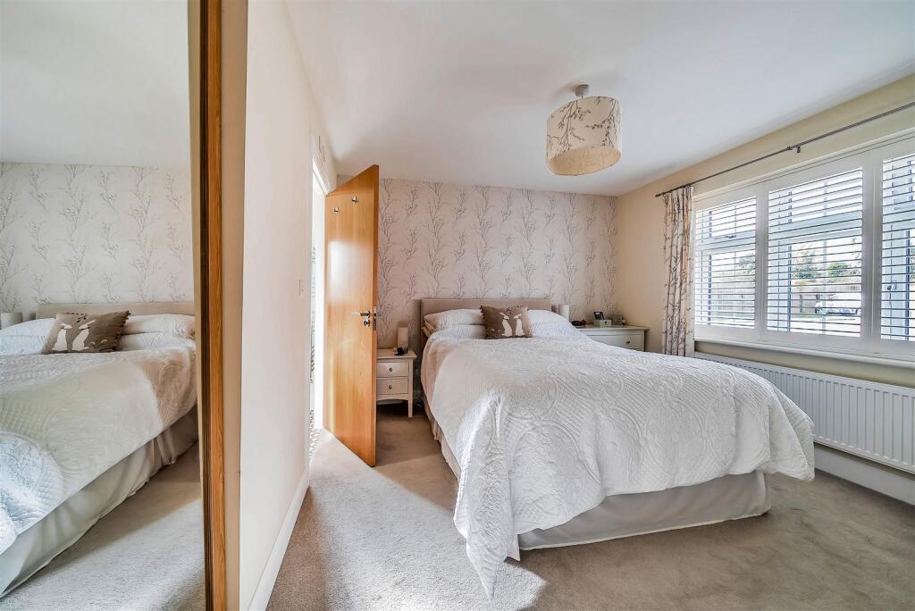 House in Upavon, Wiltshire - View 4