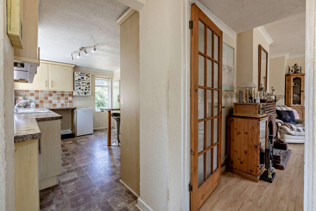 House in Taunton - View 5