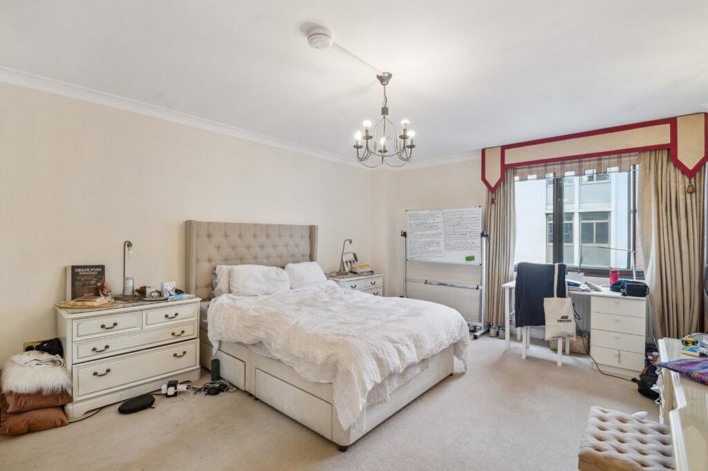Apartment in London, East Marylebone, Mayfair - More