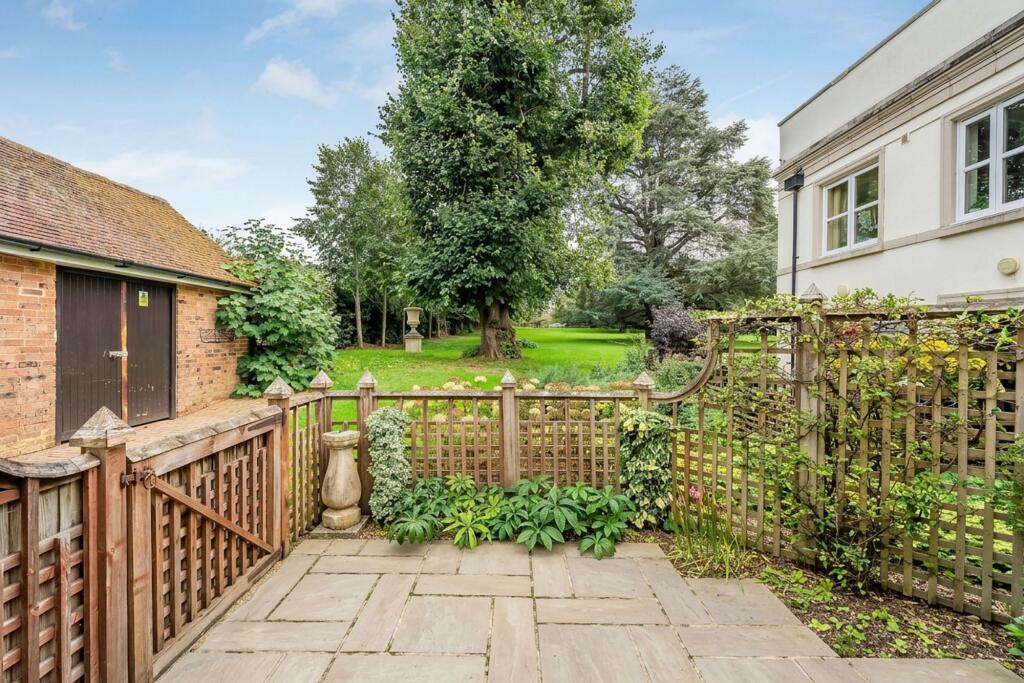 Apartment in Tunbridge Wells, Rusthall - View 5