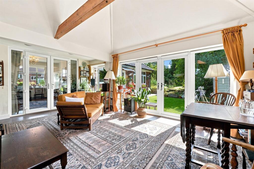House in Macclesfield, Tytherington - View 3