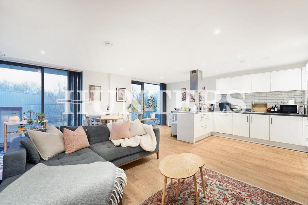 Main image of property: Lapwing Heights, Waterside Way, N17