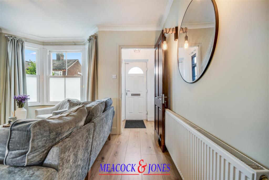 House in Brentwood, Essex - More