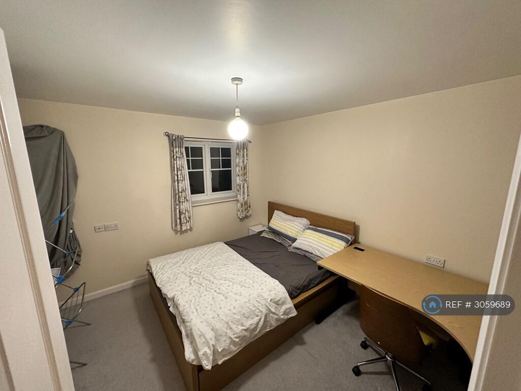 House in Watford, Hertfordshire - View 4