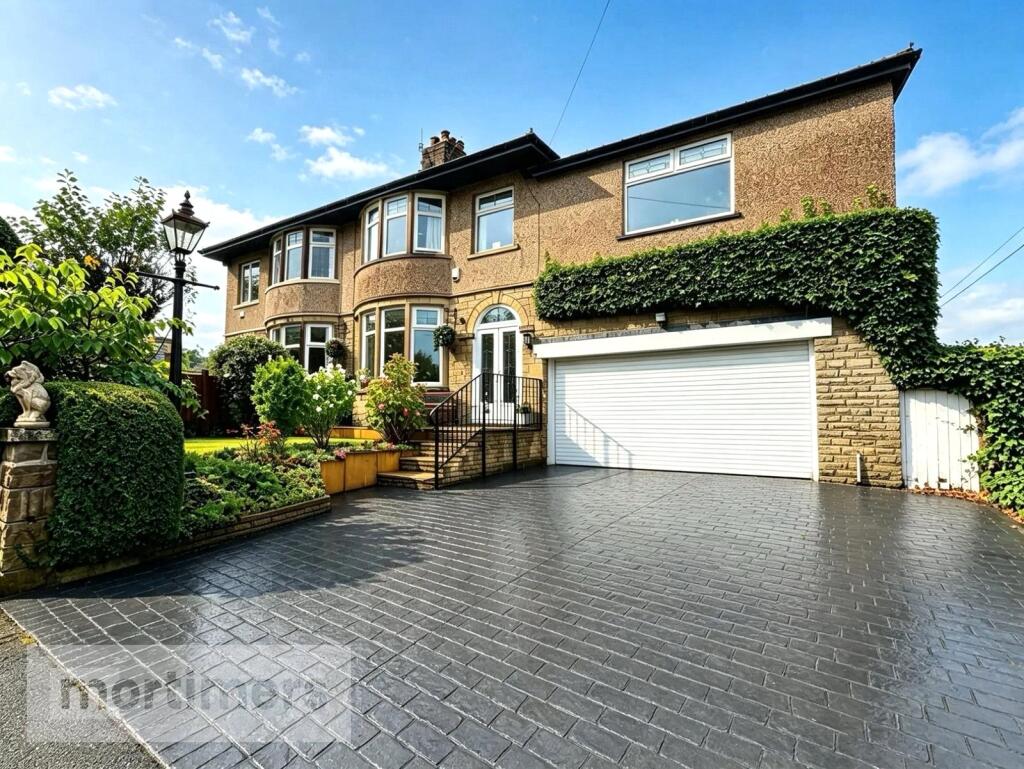 Main image of property: Kingsway, Accrington, Lancashire, BB5