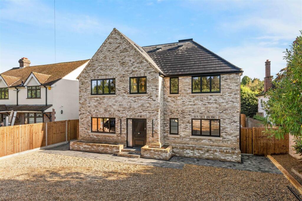 Main image of property: Emmewell House, Hertford Road, Great Amwell