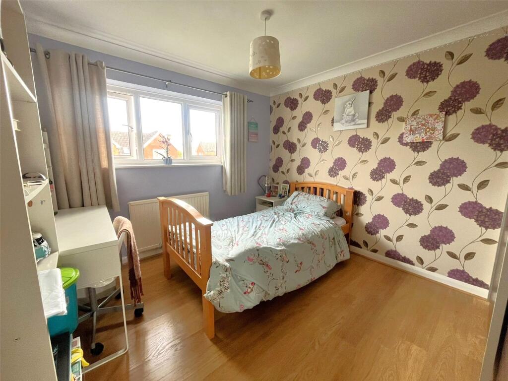 Kimber Close, Chineham, Basingstoke, Hampshire, RG24 photo 5