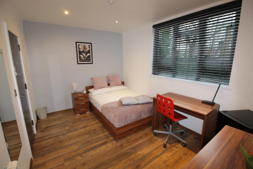 Main image of property: Park view, Stonebow house Block, St. Botolphs Crescent, Lincoln, Lincolnshire, LN5 8AZ