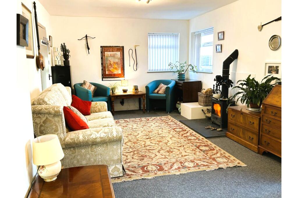 Oakfield, Llangollen, LL20 photo 2