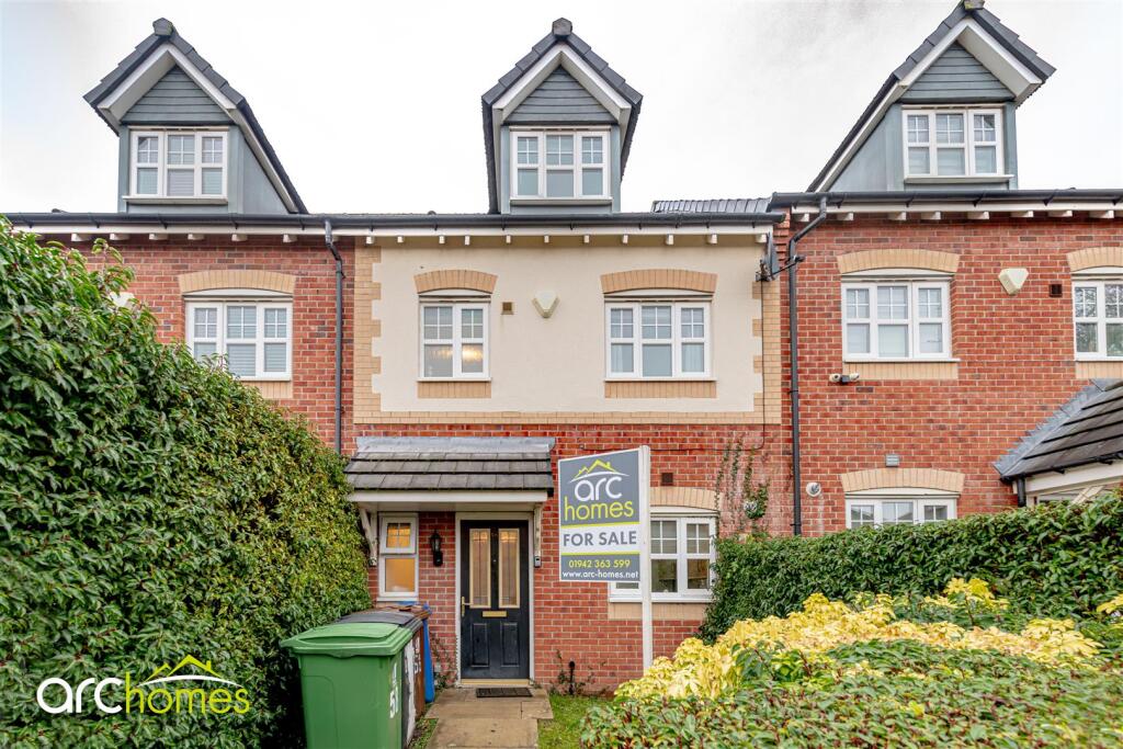 Main image of property: Blakemore Park, Atherton, Manchester