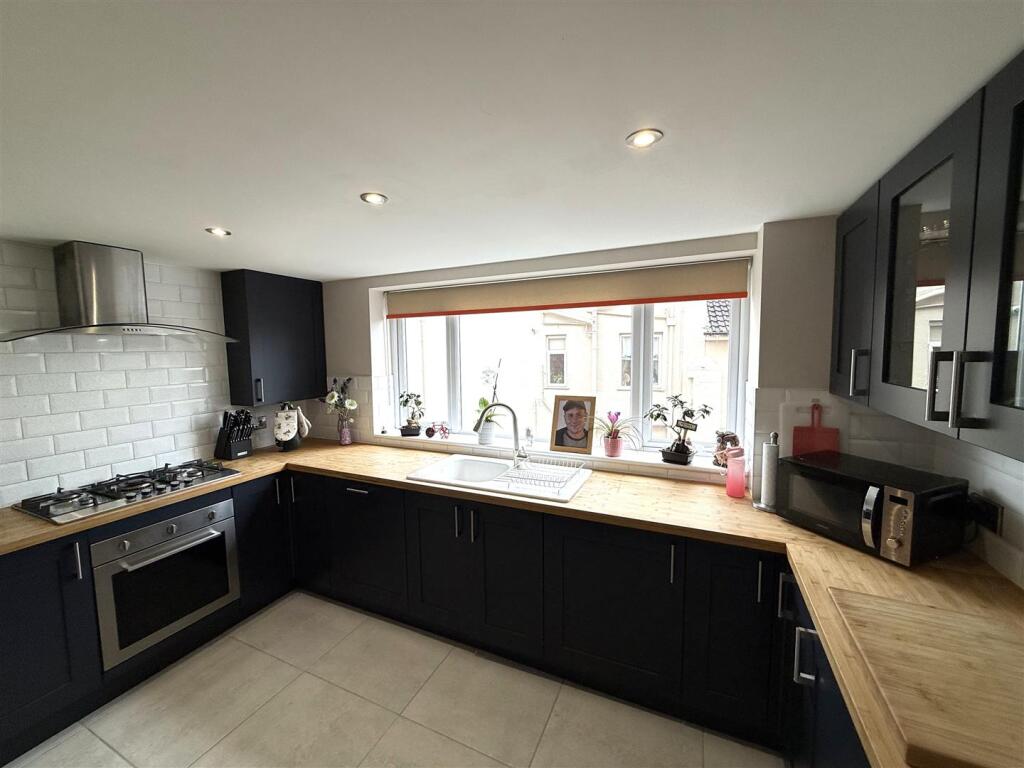 297 Clifton Drive South, Lytham St Annes photo 4