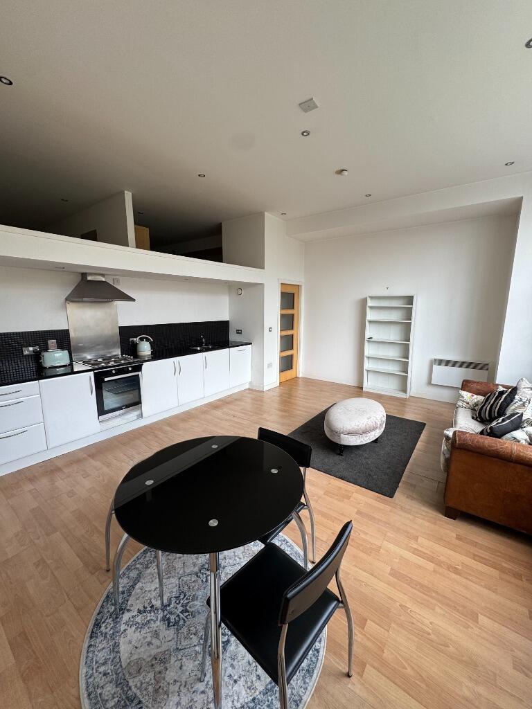Apartment in Glasgow - View 4
