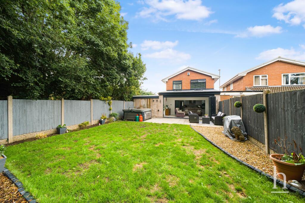 House in Upton, Overchurch Hill - View 4