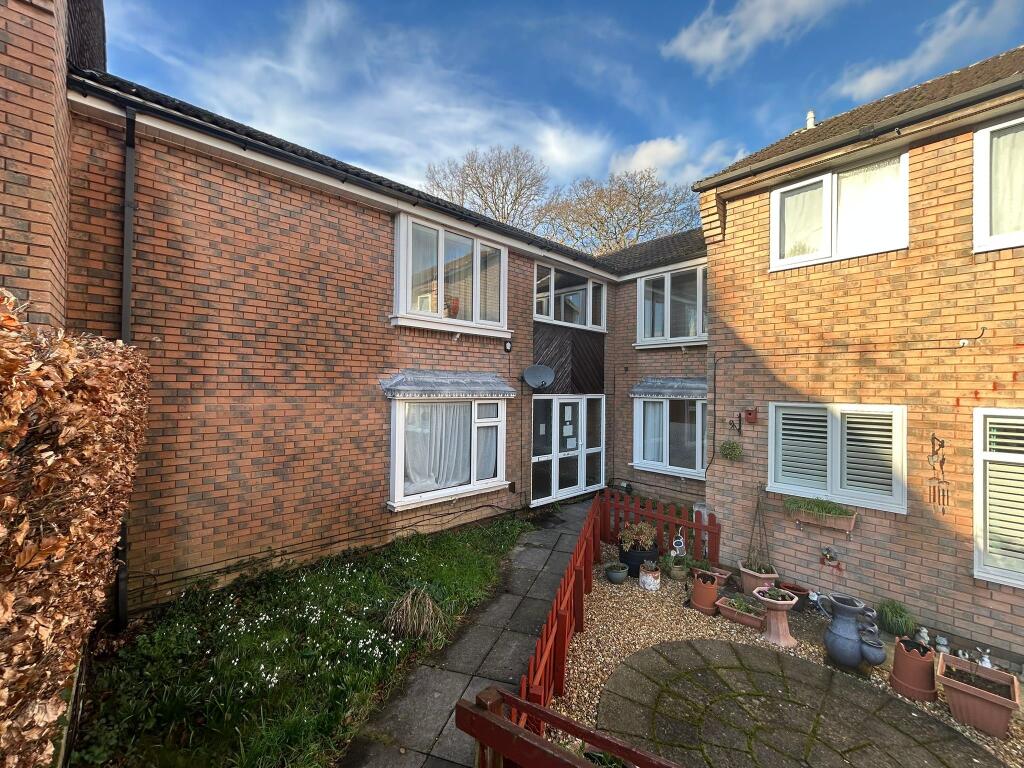 Main image of property: Creedy Gardens, West End, SOUTHAMPTON