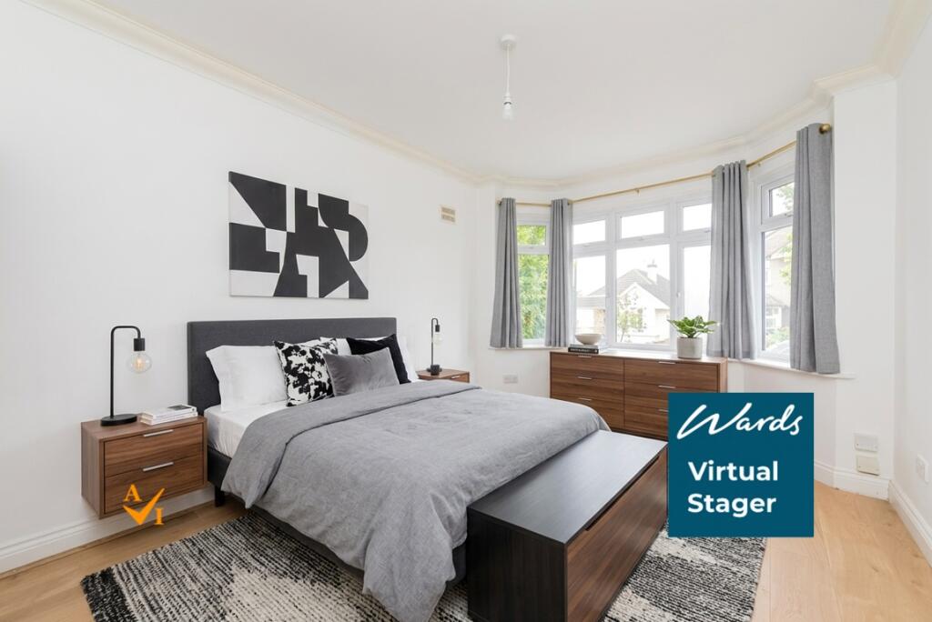 House in Dartford - More